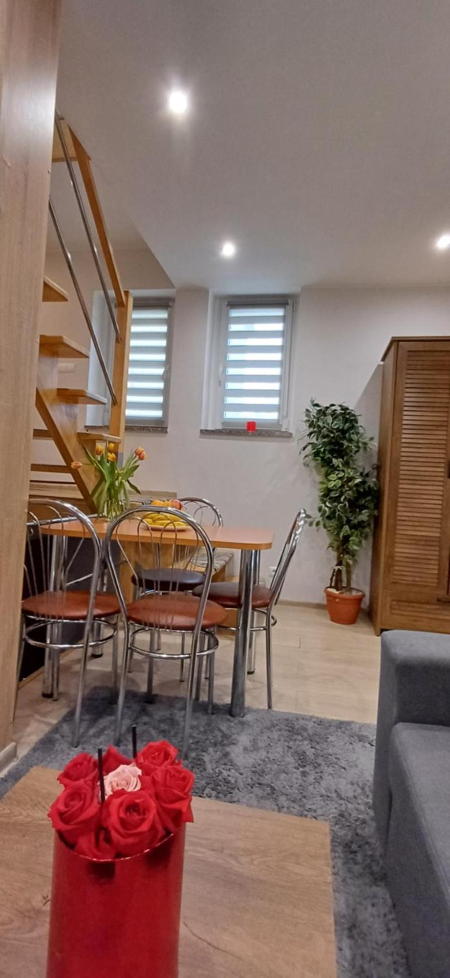 Apartment Pod 12 B